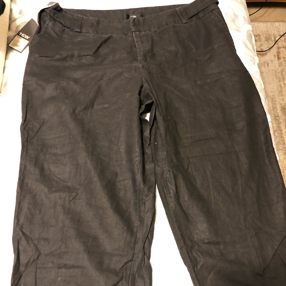 New ankle-length pants Missomo-zipper front and button.